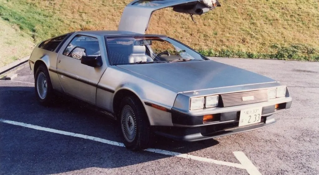 鈴木教授が所有していたデロリアン